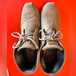 Toms suede wedge bootie.